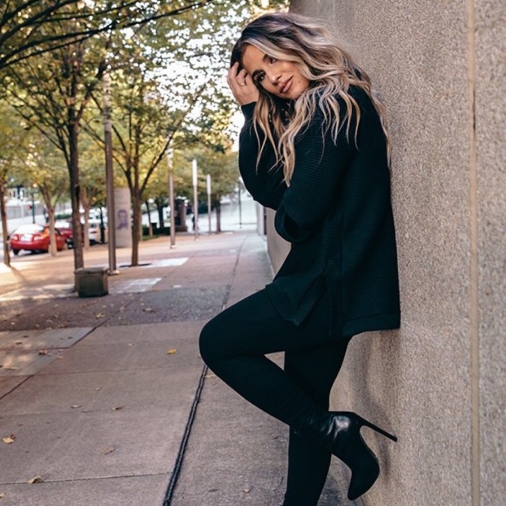 Like A Babe Turtleneck